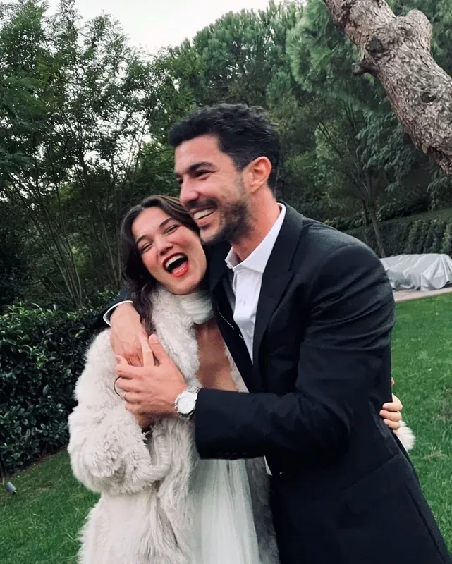 Kaanın oğlu ilə dəniz keyfi