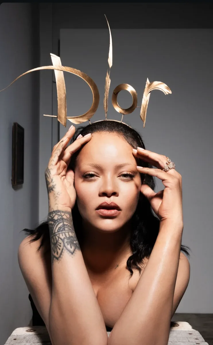 Rihannanın yeni fotosessiyası