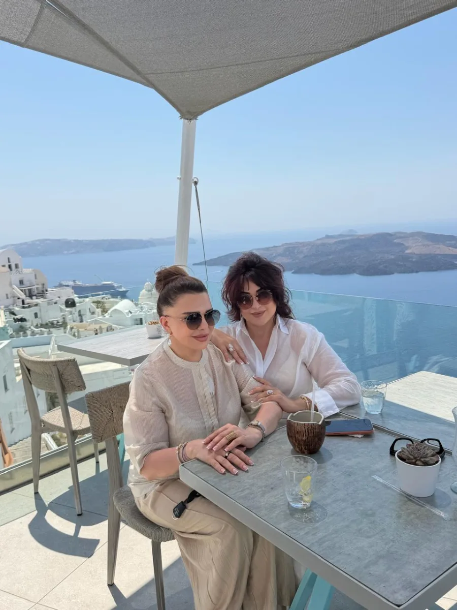 Ceyran Rəhimova Yunanıstanda dincəlir