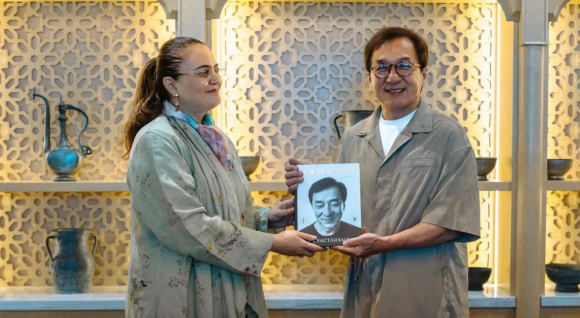 Ceki Çan bir sıra nümayəndə ilə görüşdü