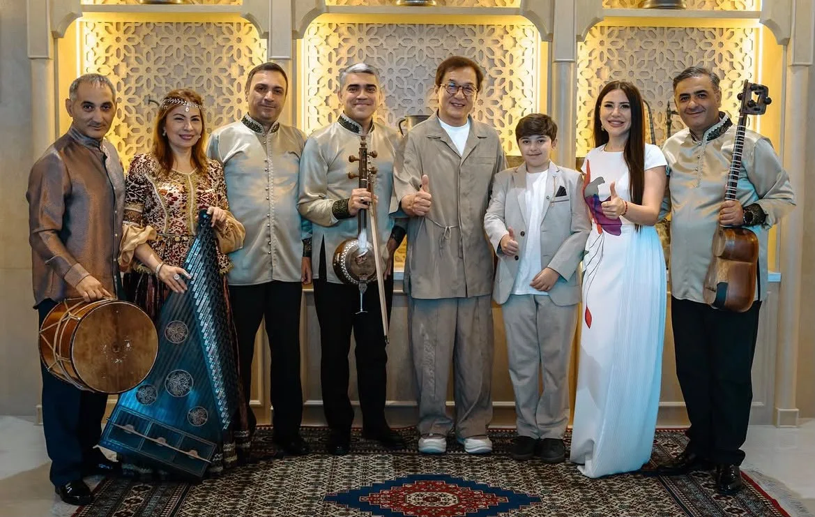 Ceki Çan bir sıra nümayəndə ilə görüşdü