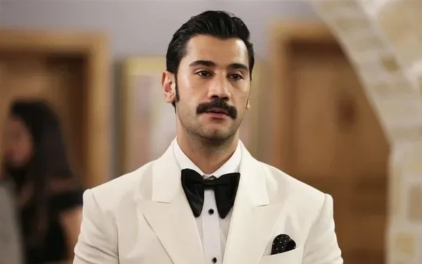 Yeni serialla qayıdır