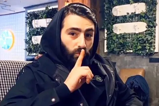 Bütün fotolarını sildi!