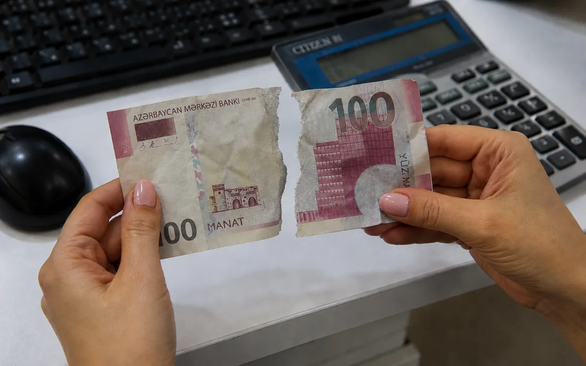 Zədələnmiş pulu harada dəyişmək olar?