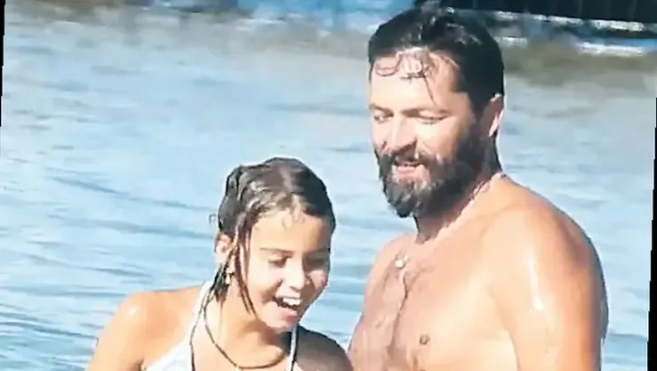 “Aşk-ı Memnu”nun “Nihat”ı qızı ilə