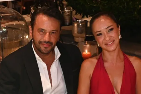 Emre Altuğ gizlətdiyi sevgilisini göstərdi