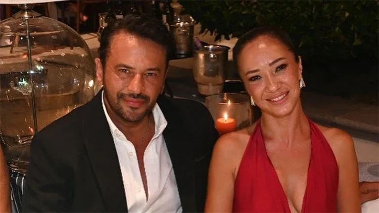 Emre Altuğ gizlətdiyi sevgilisini göstərdi