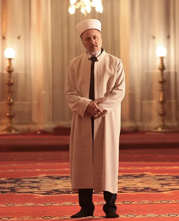 “Həmin roldan sonra müalicə aldım”
