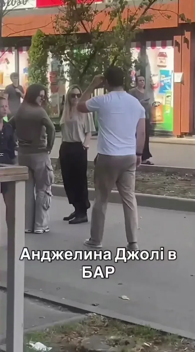 Ancelina Coli Ukraynada!