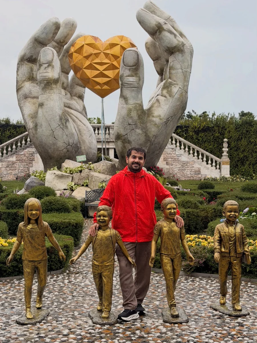 Elşənin Vietnam tətili...