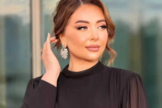Lalə Azərtaşın qızı İngiltərəyə köçür