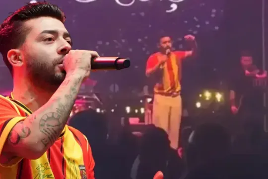 Tamaşaçılara görə səhnəni tərk etdi