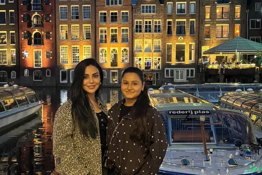 Vüsalə ilə qızının Amsterdam tətili