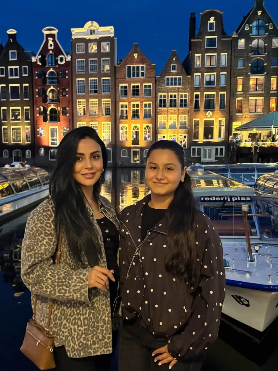 Vüsalə ilə qızının Amsterdam tətili