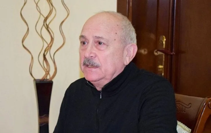 Xalq artistinin vəziyyəti ağırdır