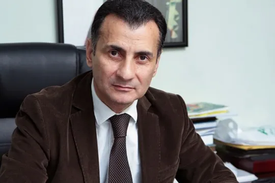 Mir Şahin oğlunu evləndirir