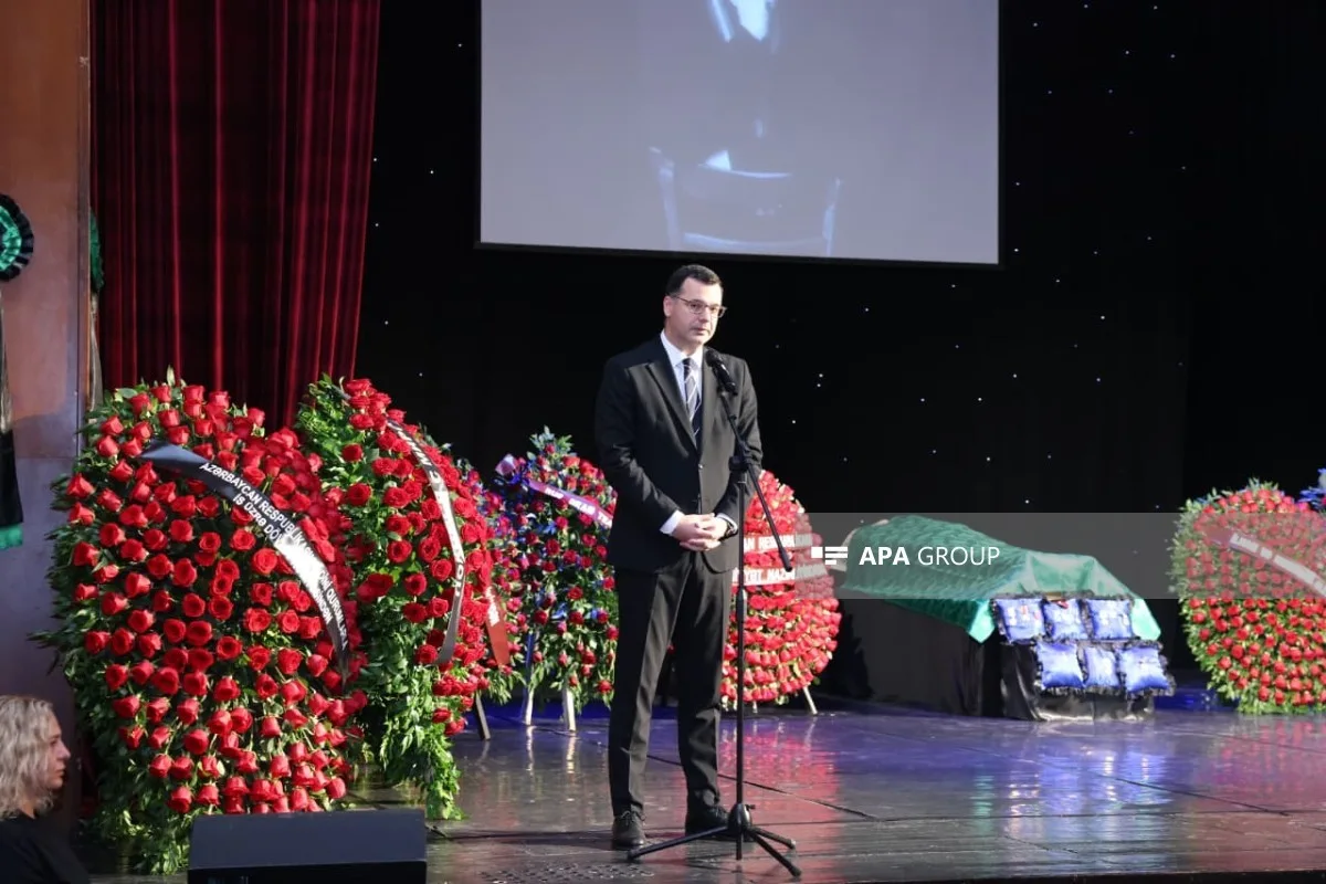 Aleksandr Şarovski ilə vida mərasimi keçirilib
