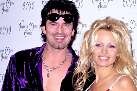 Pamela Andersonun oğlu evlənir – Foto