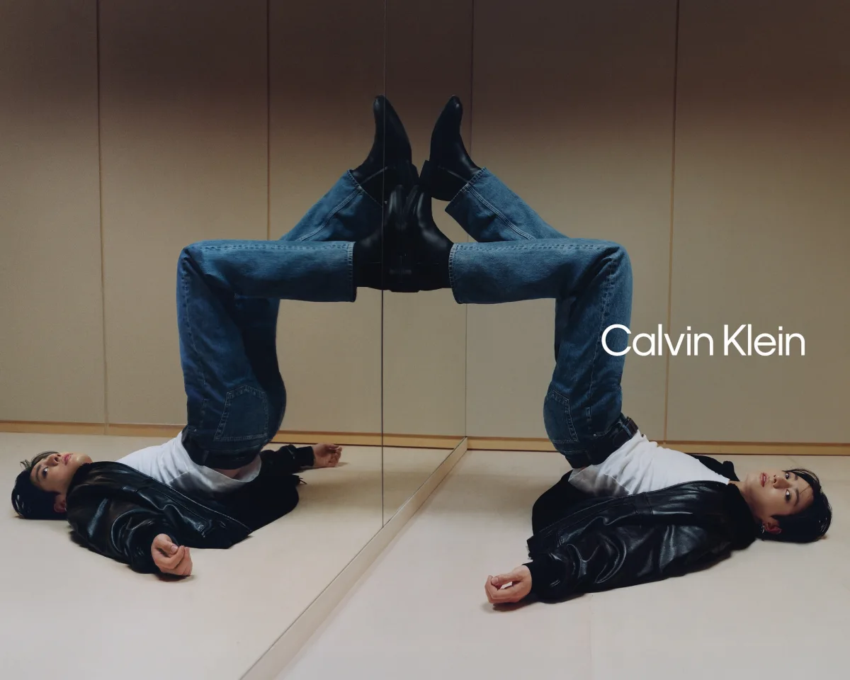 “Calvin Klein” üçün kamera qarşısında