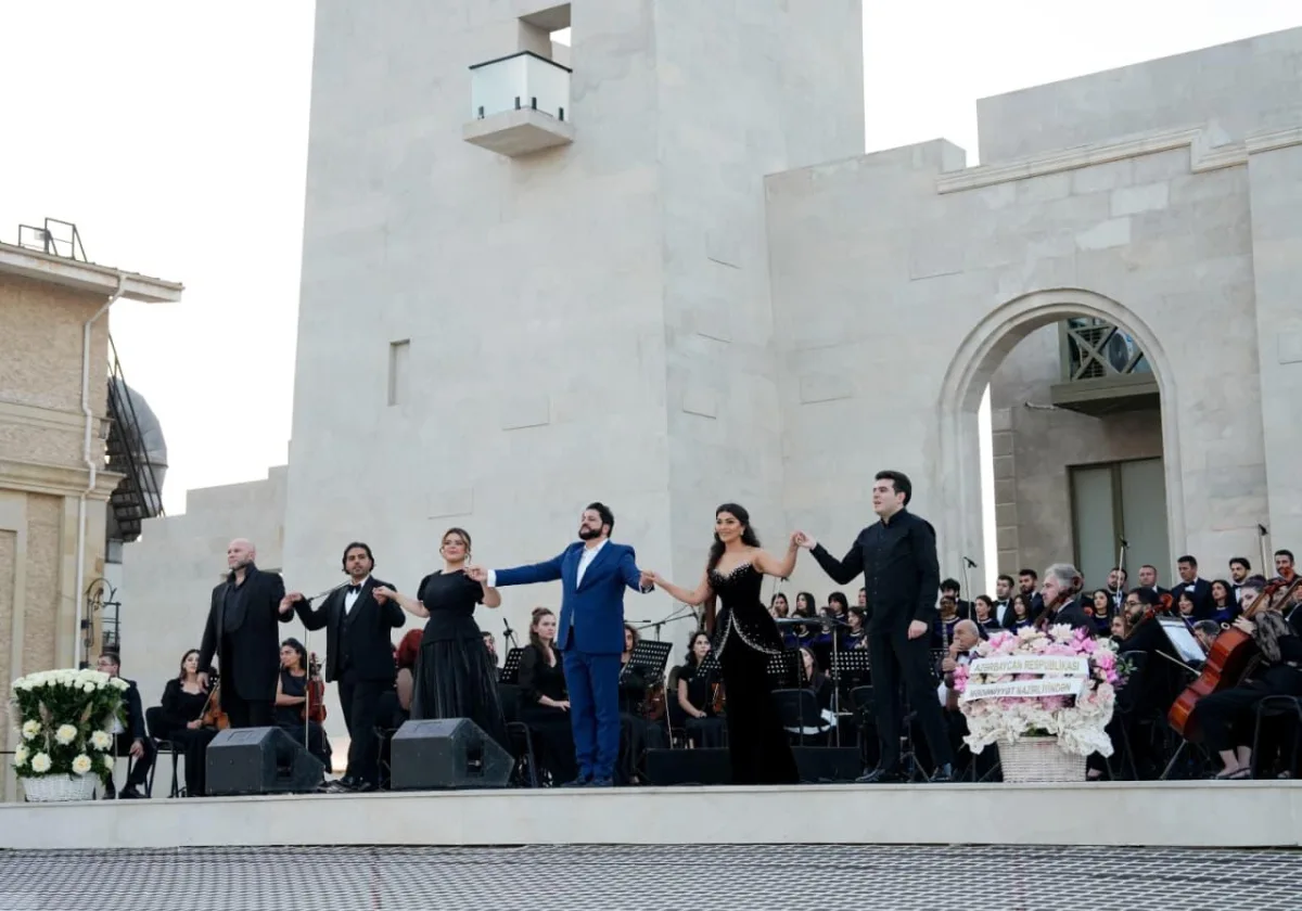 Açıq havada opera tamaşaları və konsertlərin yeni ünvanı