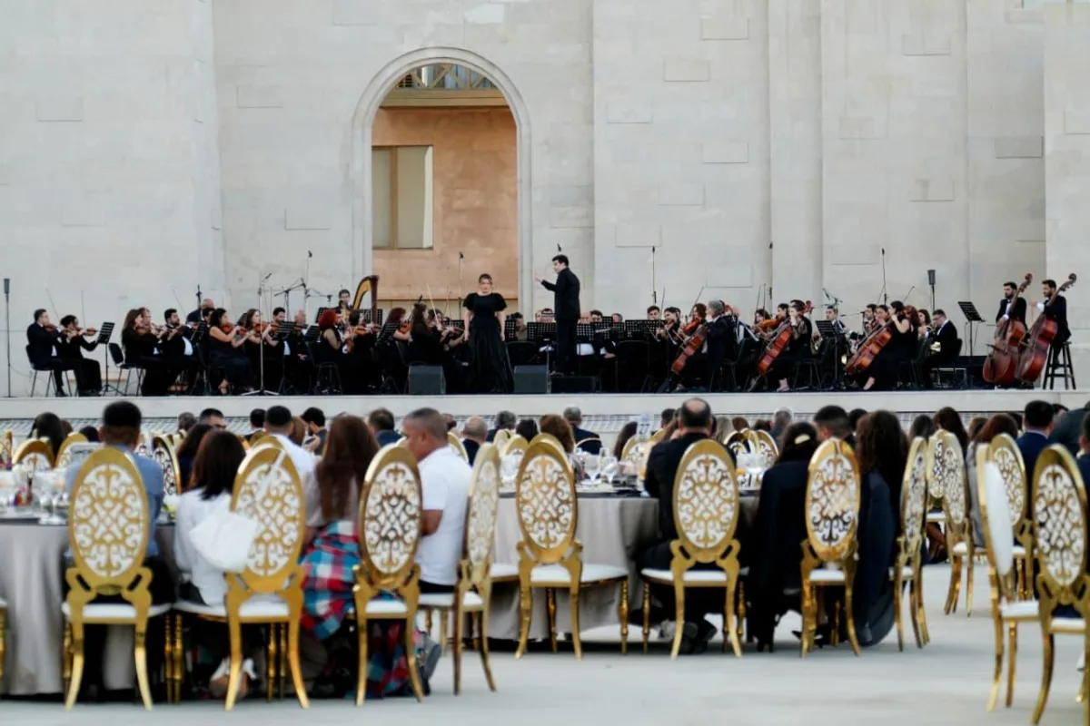 Açıq havada opera tamaşaları və konsertlərin yeni ünvanı
