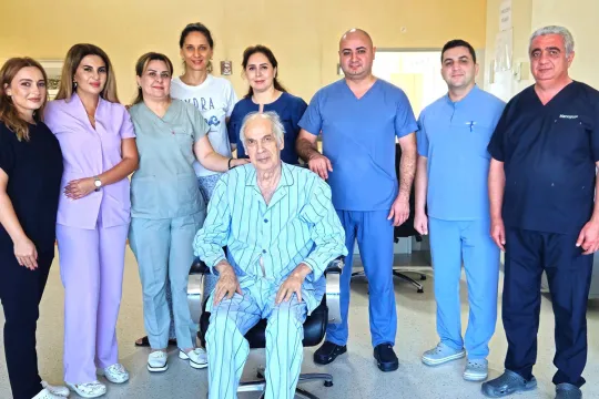 Xalq artisti əməliyyat olundu