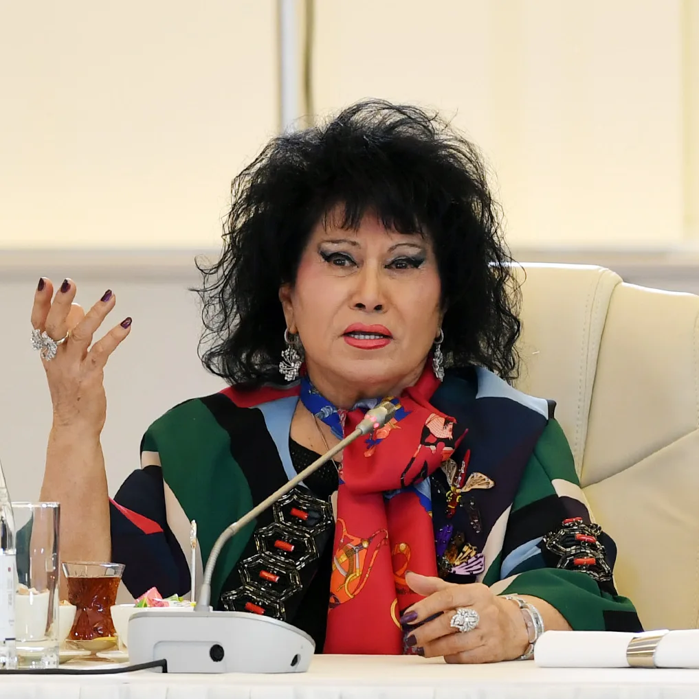 Zeynəb Xanlarova əməliyyat olundu