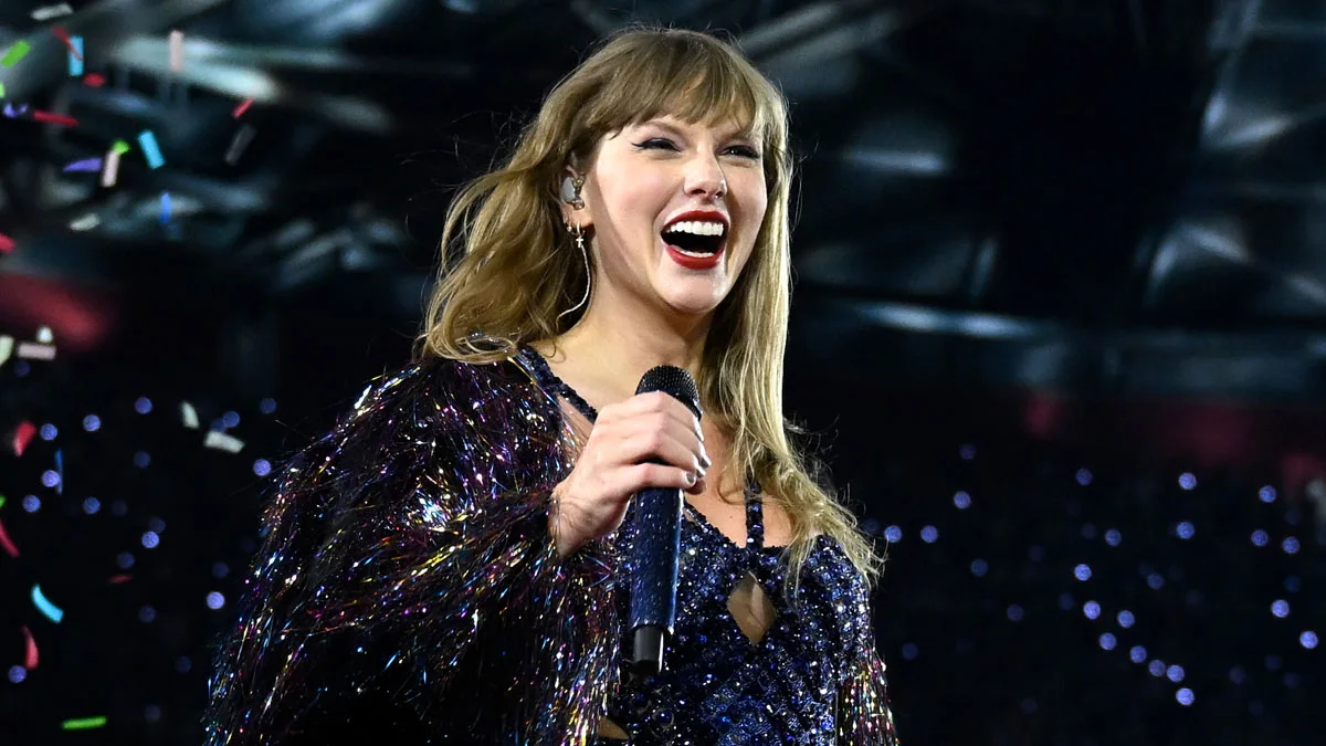 Teylor Svift albom çıxarır