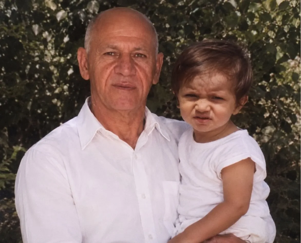 “Yaşaya bilmədiyimiz ata-qız sevgisinə ağlayıram”