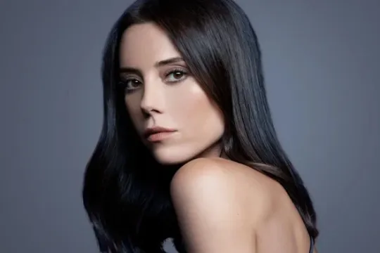 Cansu Dere bu serialla qayıdır