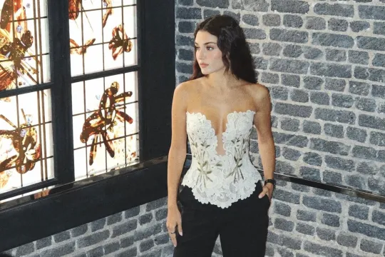 Zərif tərzi diqqət çəkdi