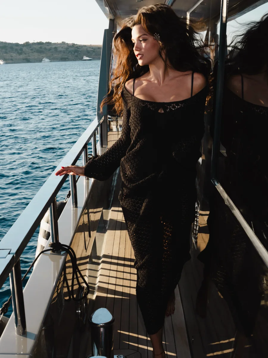 Yaş fərqləri müzakirə edildi