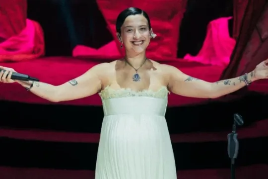 Melike Şahin ana oldu