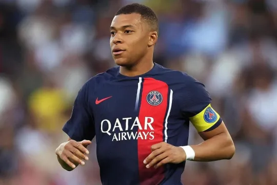 Mbappe və anası rüşvətə görə dindirildi