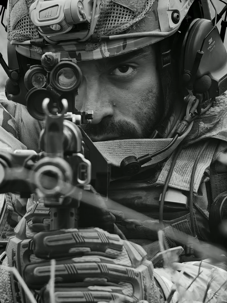 Vətən qoxan film - “44”...