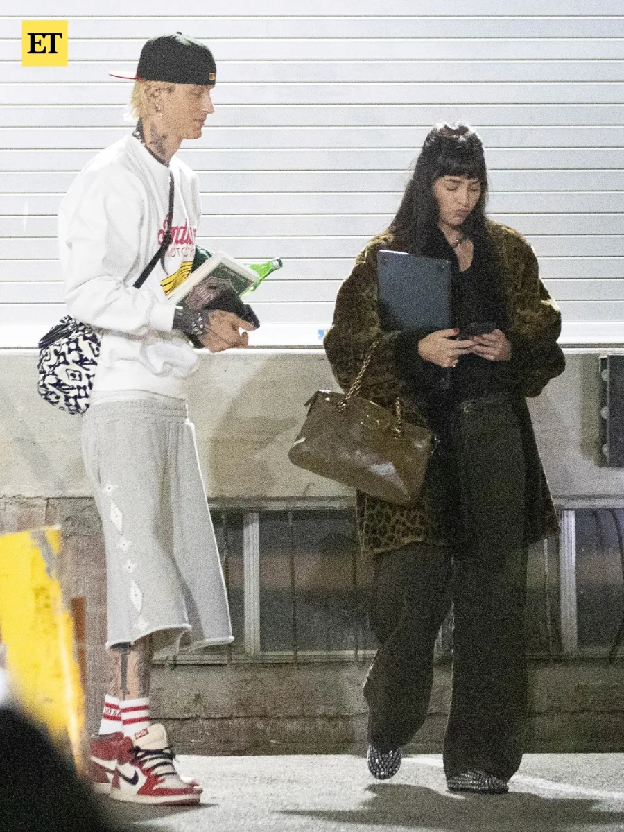 Dakota və Machine Gun Kelly birlikdə görüntüləndi!