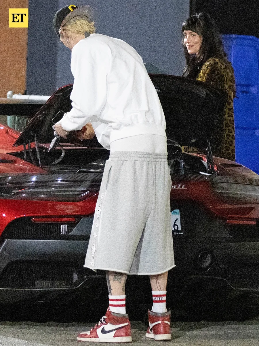 Dakota və Machine Gun Kelly birlikdə görüntüləndi!