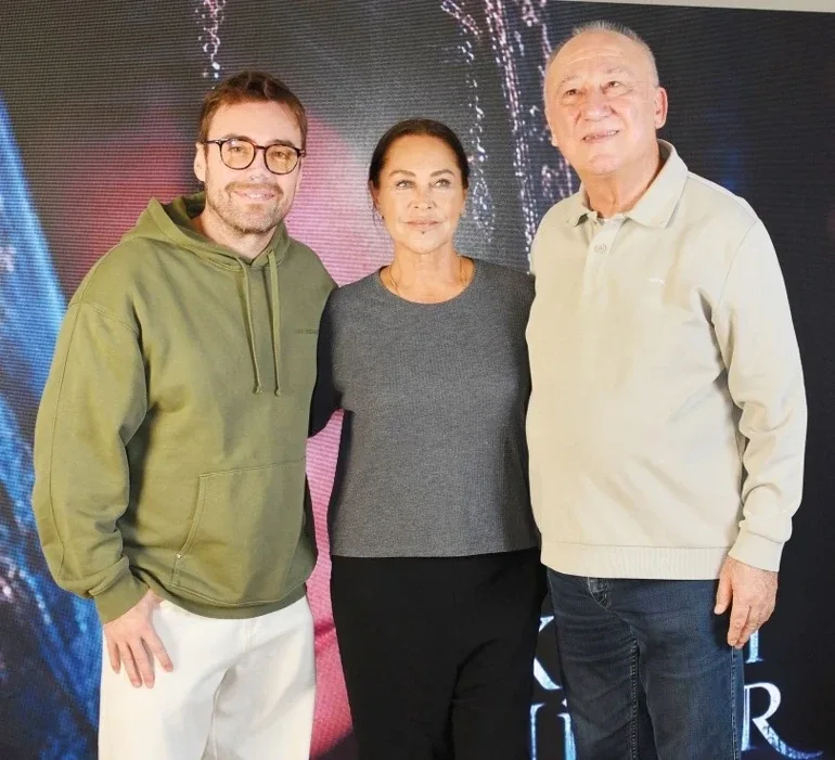 Fatma Girikin rolunu o oynayacaq