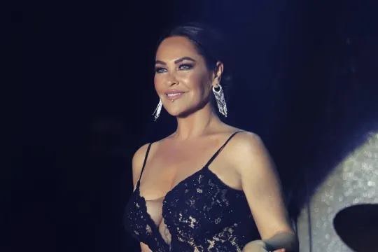 Hülya Avşarın bacısı uzun müddətdən sonra – Foto