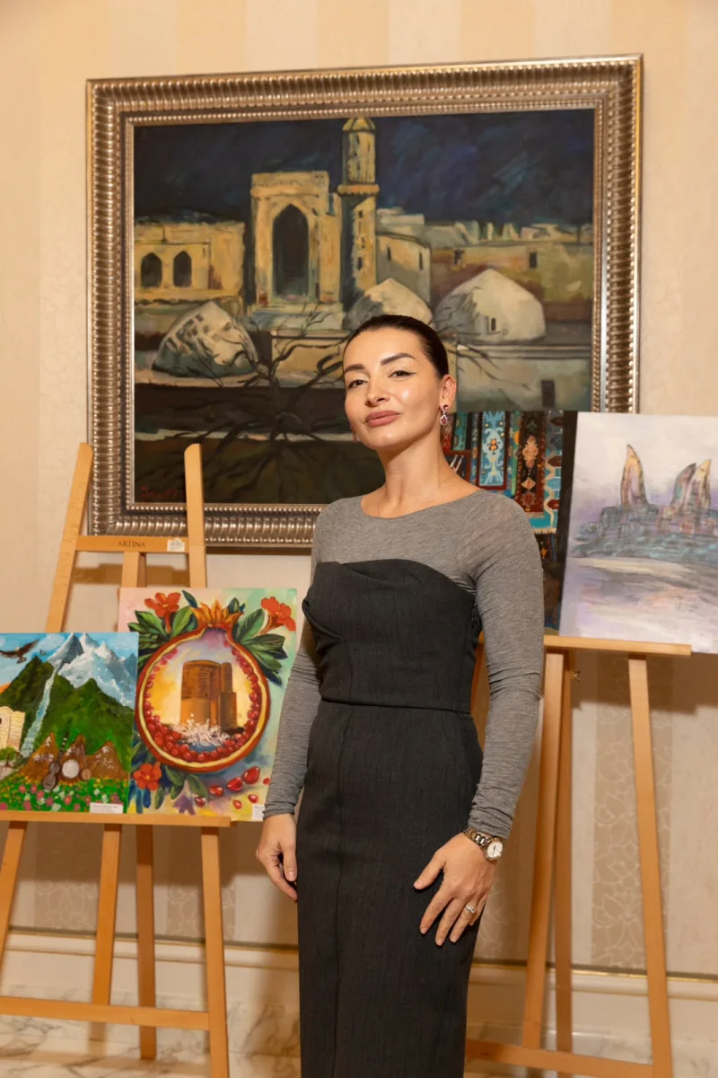 Parisdə Azərbaycan uşaqlarının yaradıcılığı iki nüfuzlu sənət platformasında nümayiş olundu