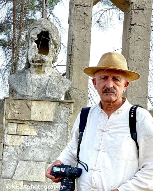 Ermənilər Nizami Gəncəvinin büstünü bu hala salıb