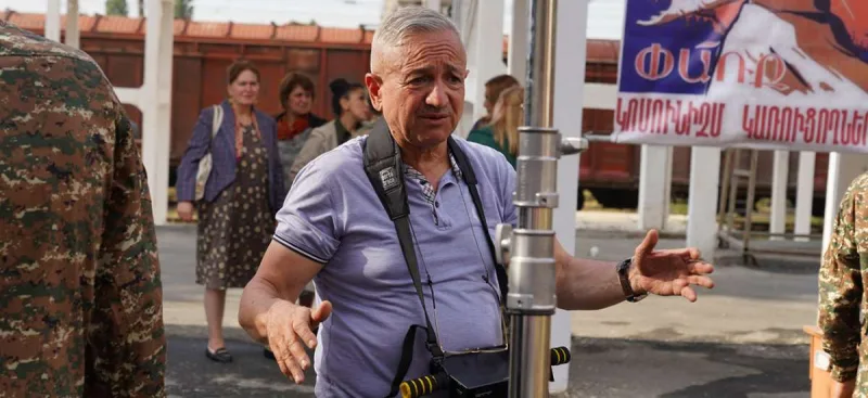 “Ermənilər ciddi danışanda belə insanı gülmək tutur”