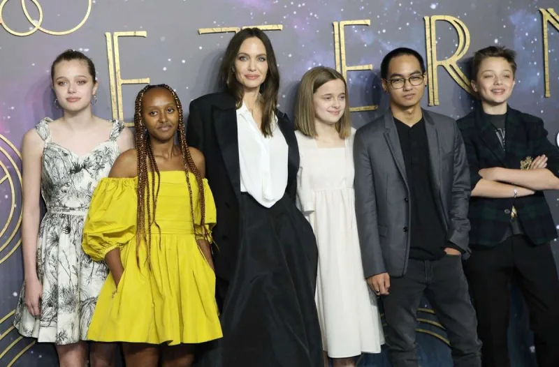 Ancelina “The Weeknd”lə münasibətini yalanlamadı