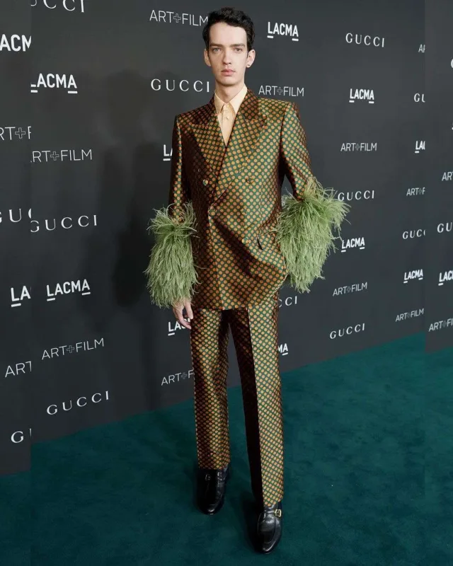 Qırmızı xalçanın diqqət çəkənləri... - FOTOLAR