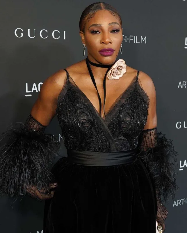 Qırmızı xalçanın diqqət çəkənləri... - FOTOLAR