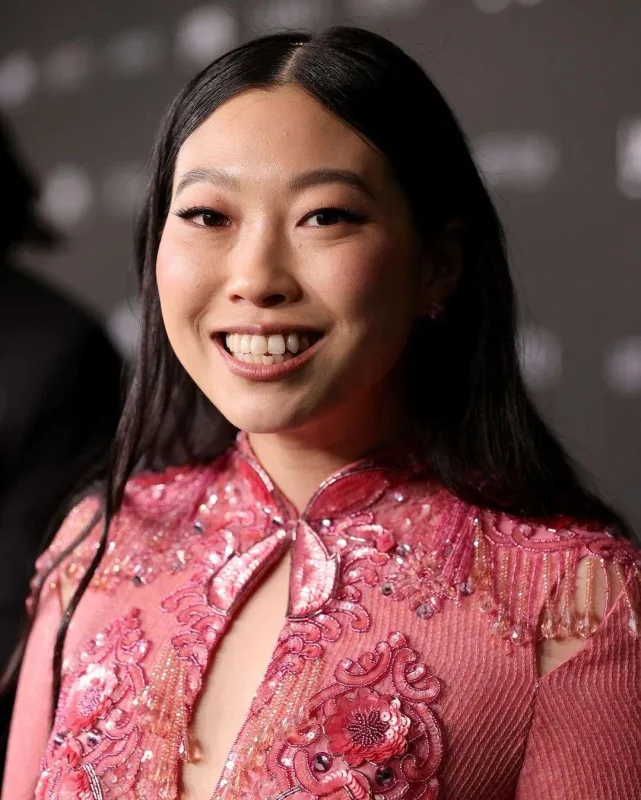 Qırmızı xalçanın diqqət çəkənləri... - FOTOLAR