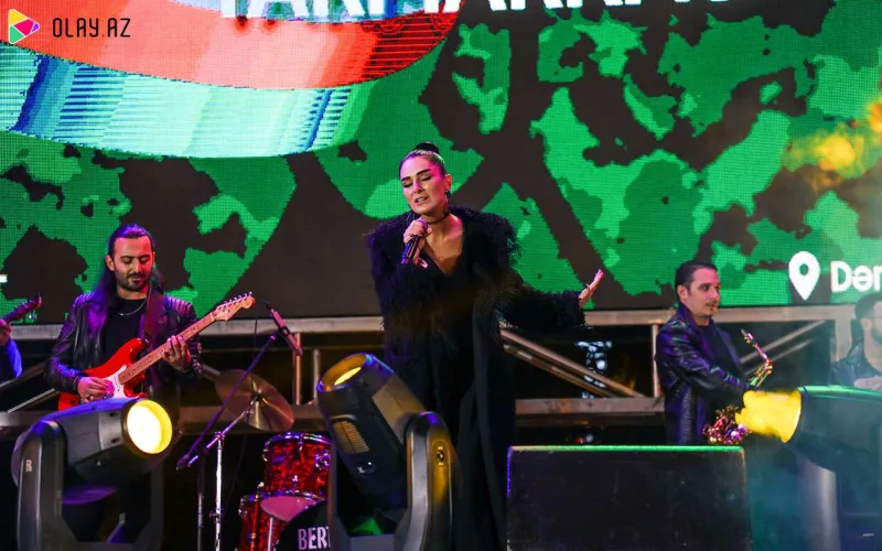 Aygün Kazımova “Zəfər” üçün səhnədə… - FOTOLAR