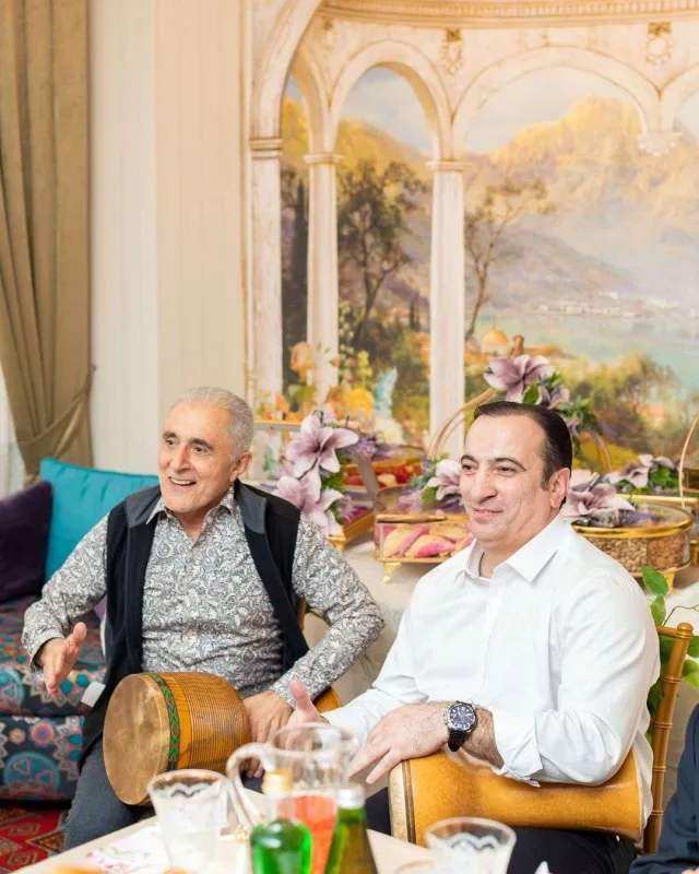 “Alim müəllim icazə verdi, nişanlandılar”