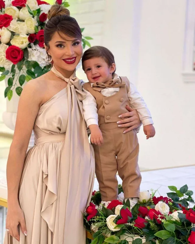 Ülviyyəylə blogerin çöpçü davası – “Cahil...”