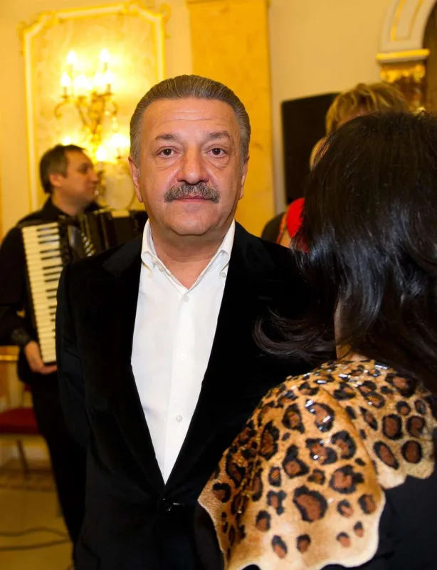 “Telman qapını bağladı, az qala Allanı qovacaqdı”